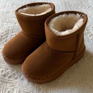 New Toddler Brown Faux Fur Lined Boots